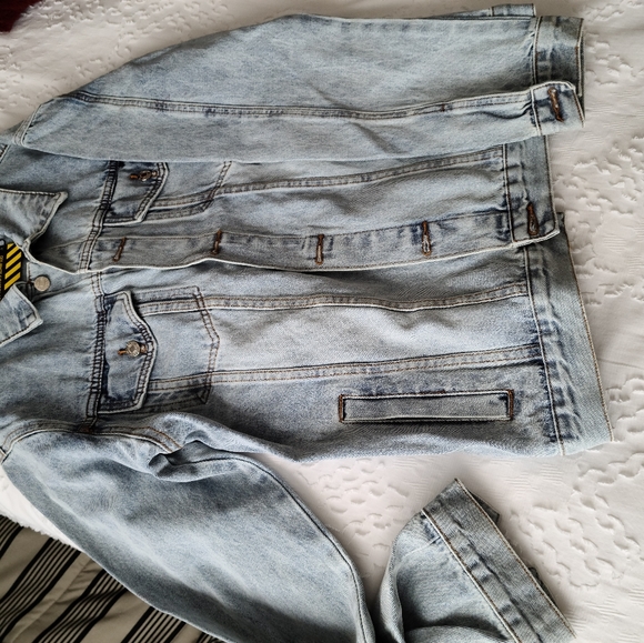 Off-white jeans jacket - Picture 2 of 2
